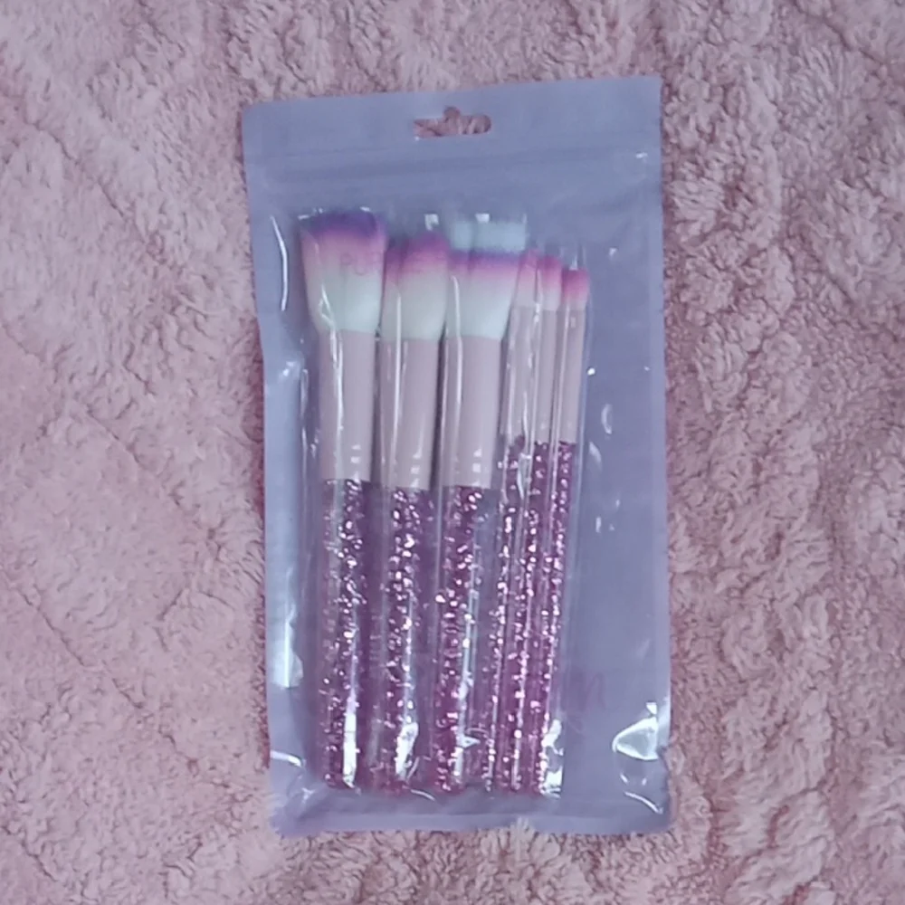 SLMissglam Purple Party Makeup Brushes 6 pc. NIB.