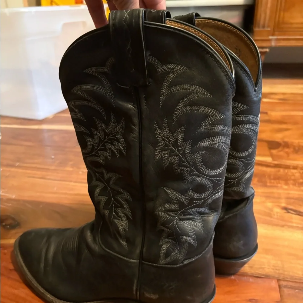 🤠 Tony Lama Black Leather Western Boots (Size 10D)‎