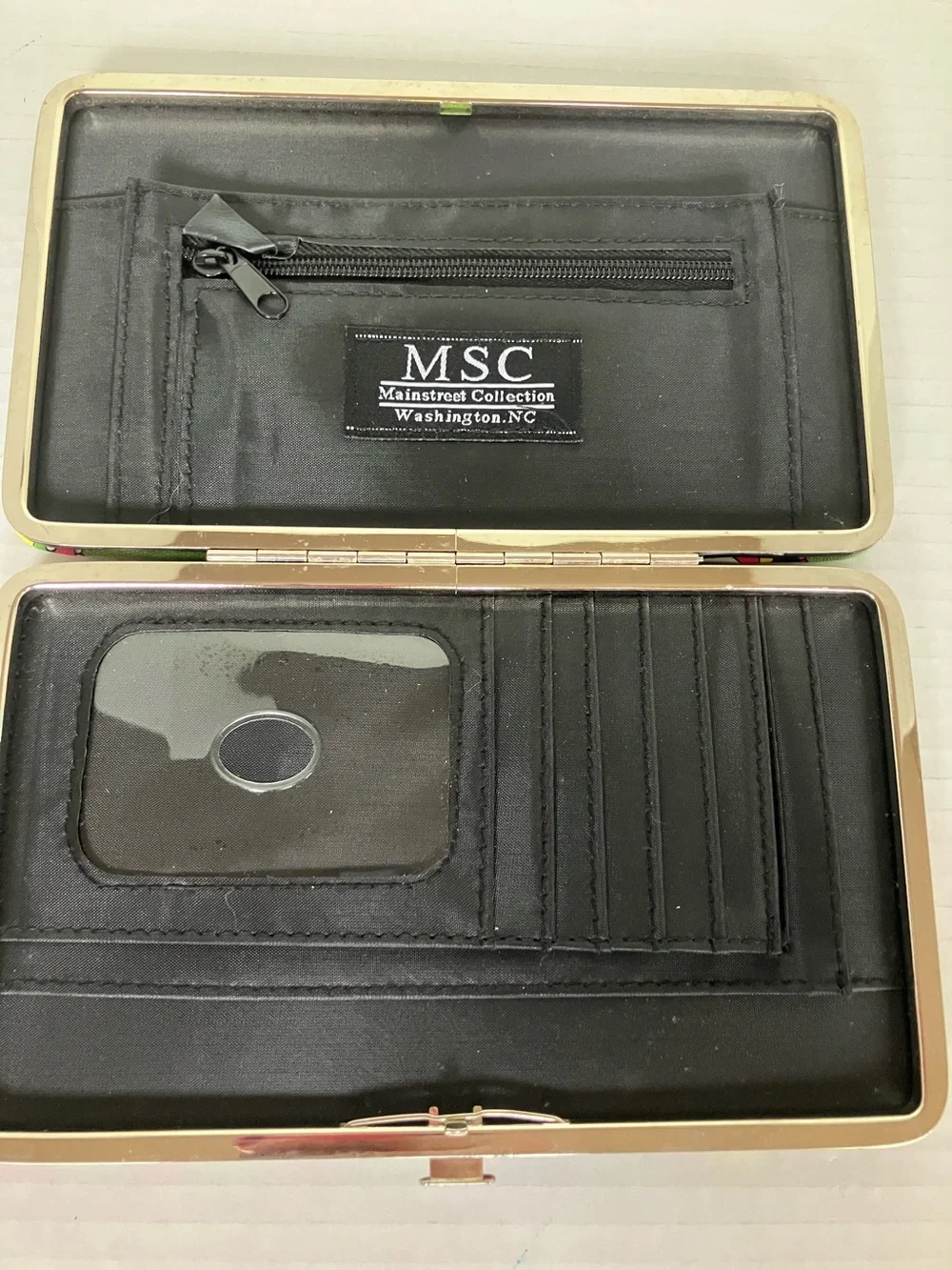 Main Street Collection hard clasp