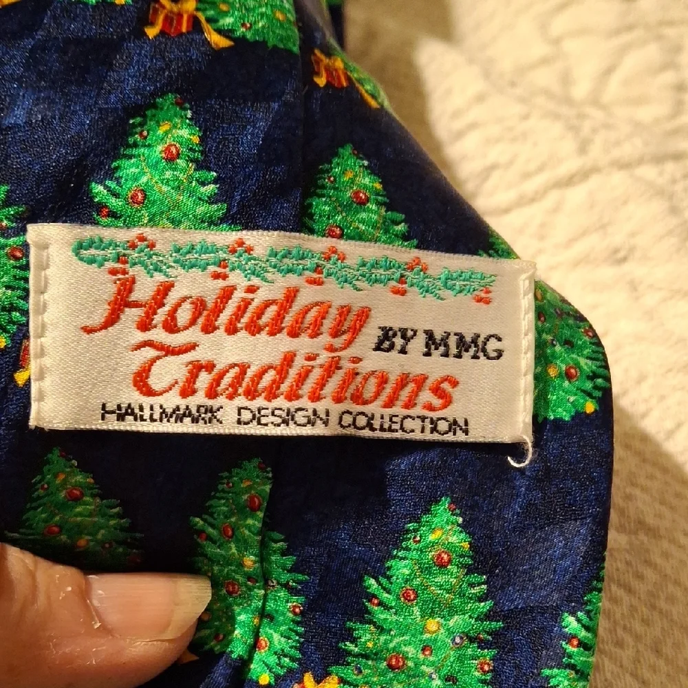 Hallmark Design Collection add festive