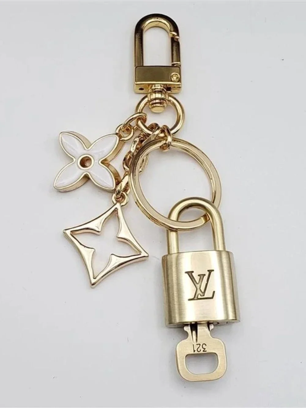 Authentic Louis Vuitton Padlock Gold 🔒 Key Set +Unbranded Flower Keychain Charm