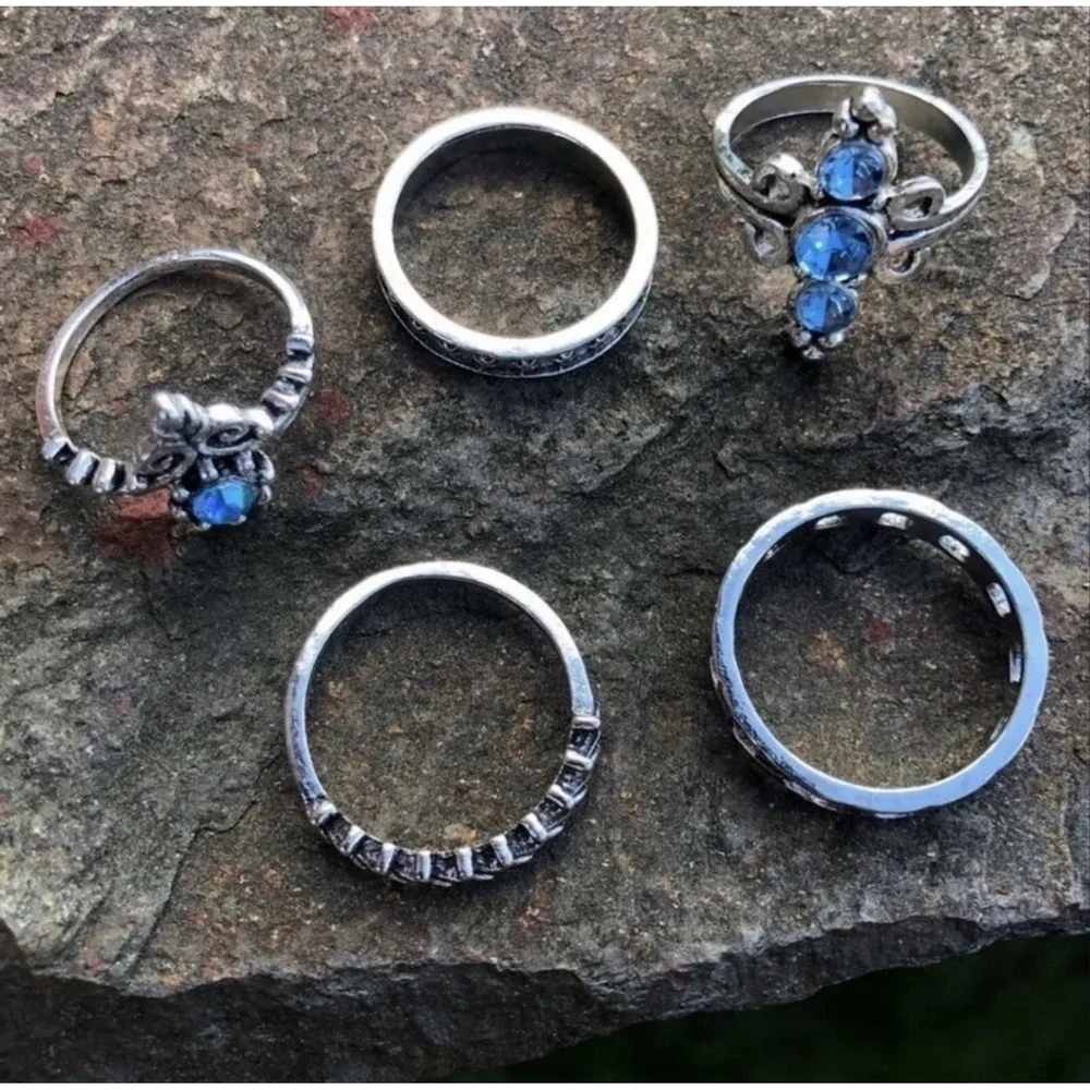 Set Of 5 Size 8 Mystery Silver Toned Stackable‎ Knuckle Rings