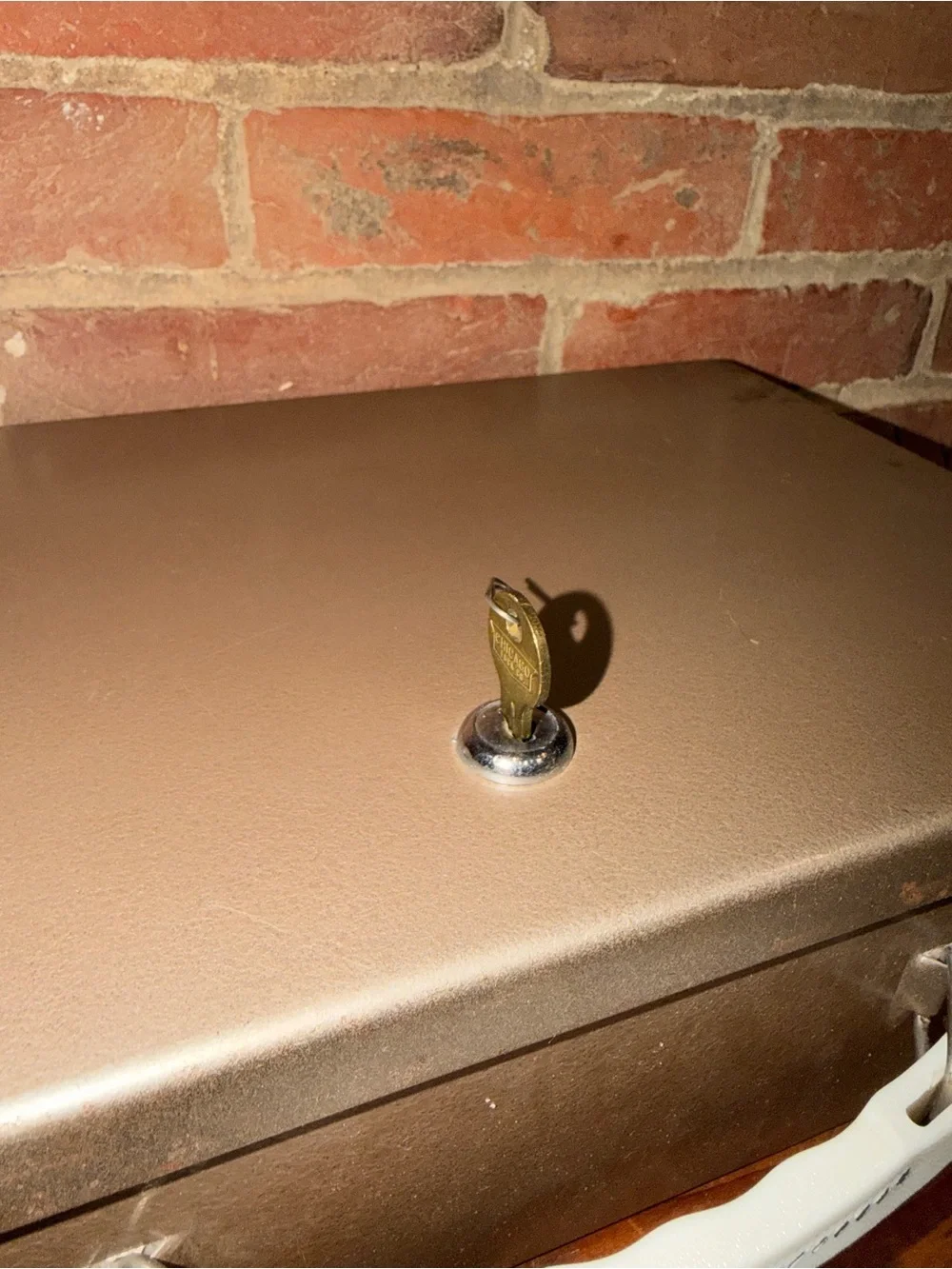 N/A sturdy metal