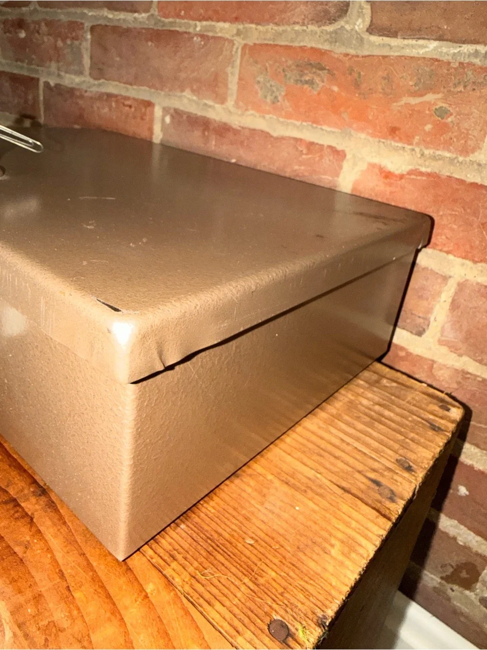 N/A sturdy metal