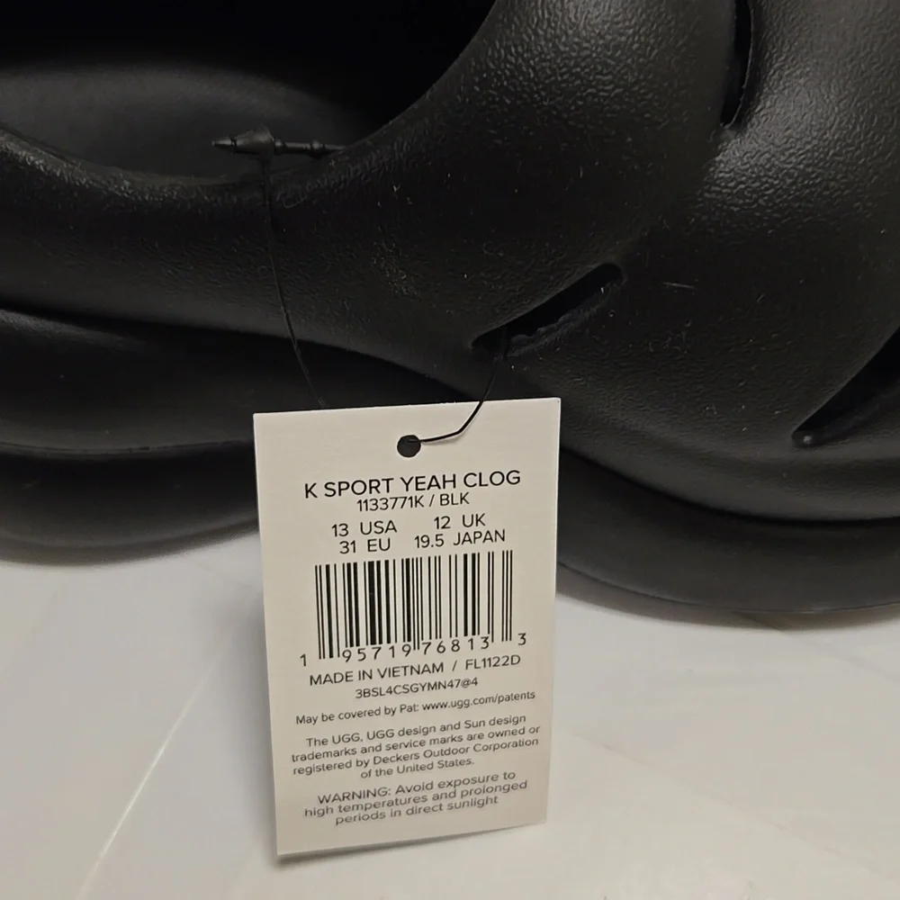 UGG can size