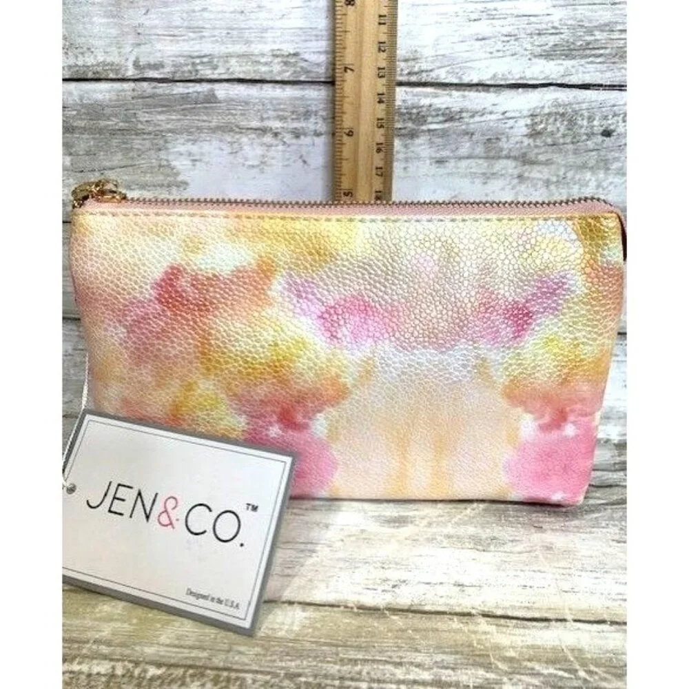 main collect zippered