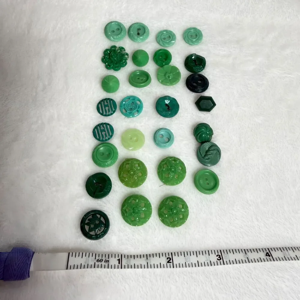 Vintage Buttons vintage mixed
