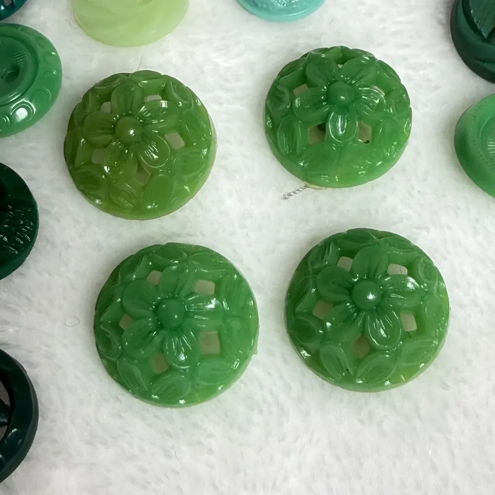 Vintage Buttons vintage mixed