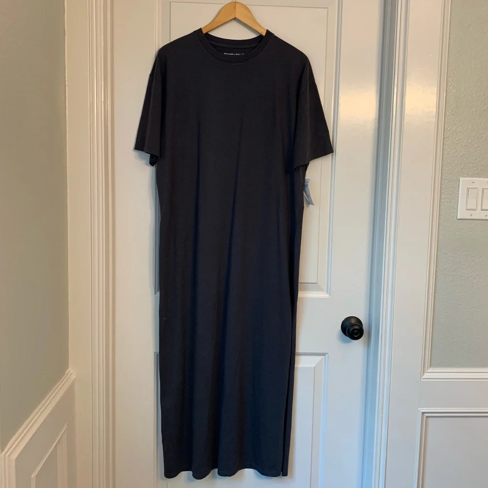 Abercrombie & Fitch size large