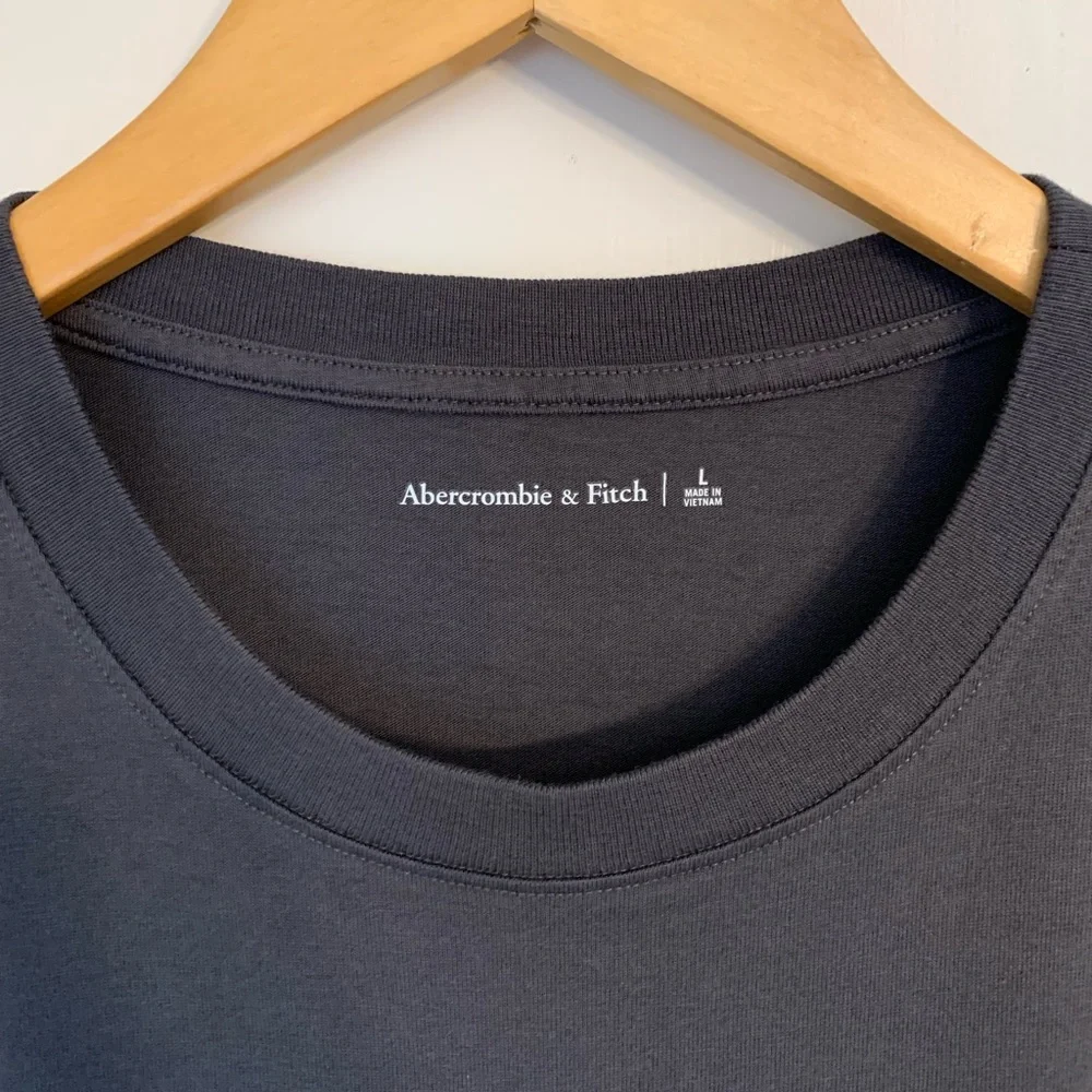Abercrombie & Fitch size large