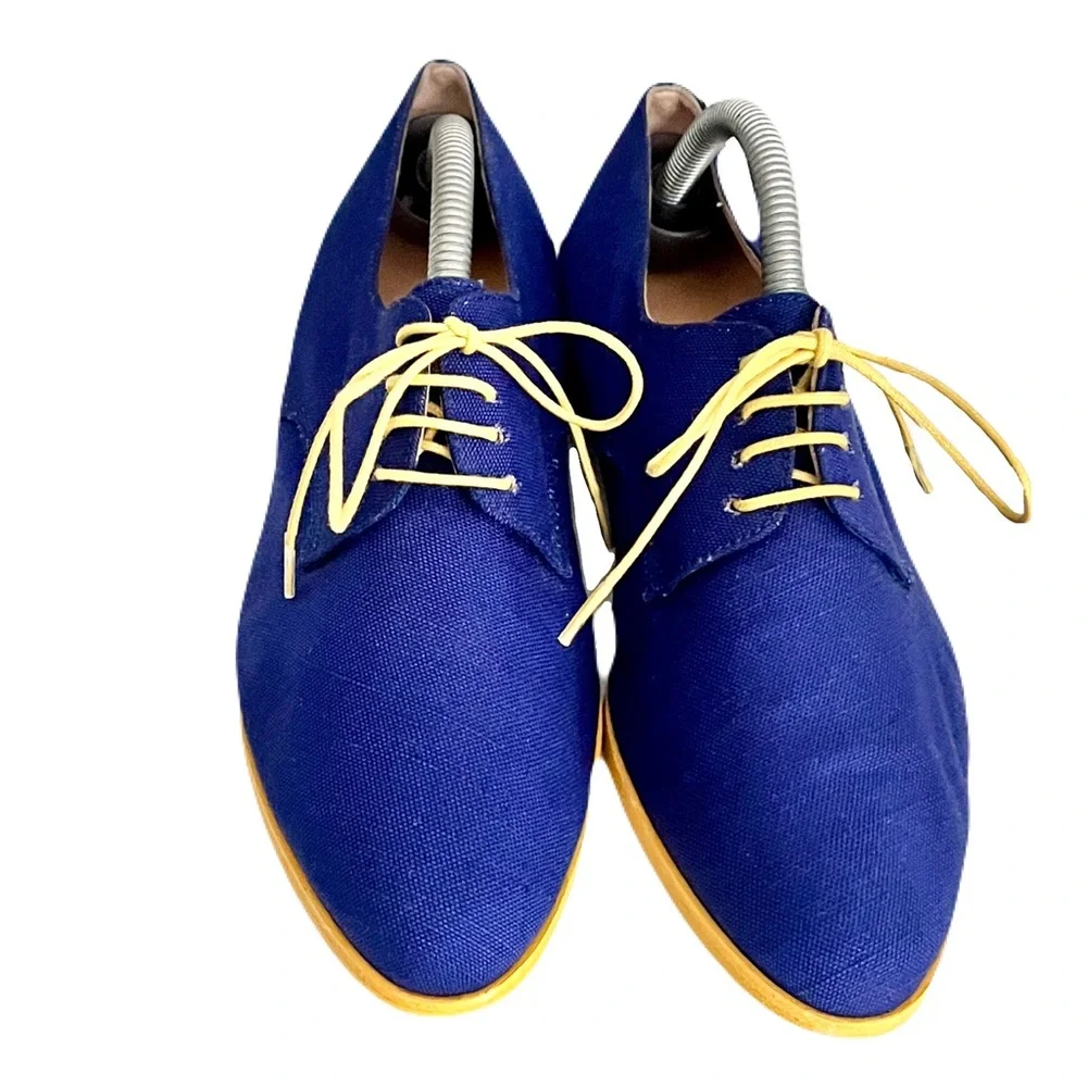 Manolo Blahnik striking preowned