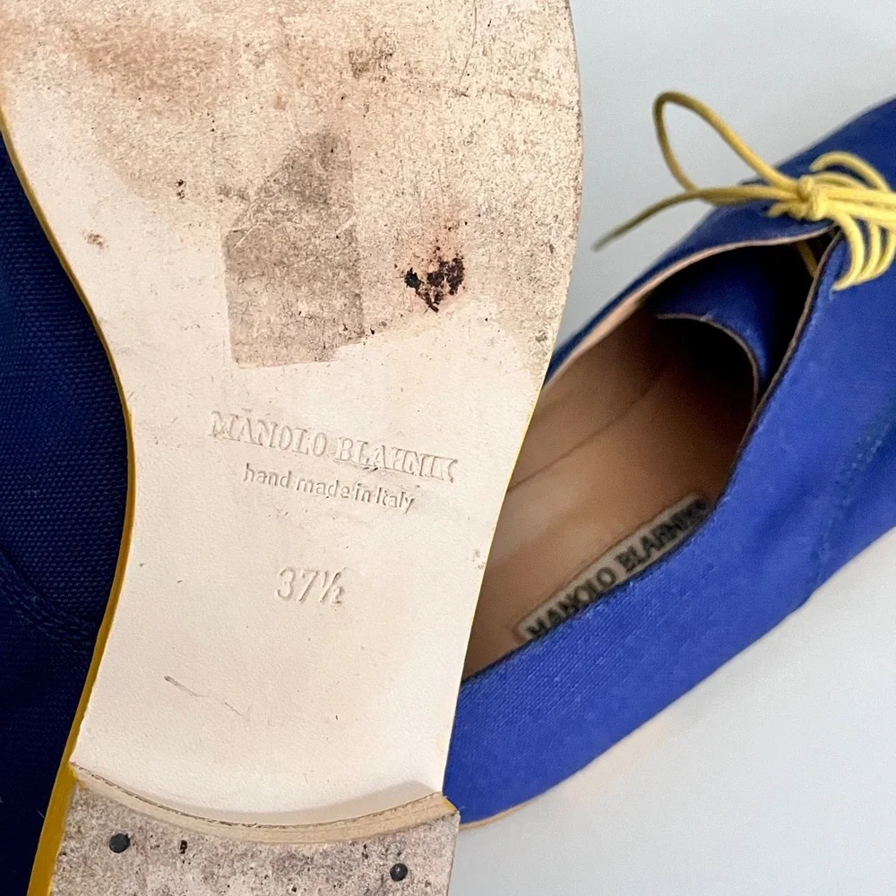 Manolo Blahnik striking preowned