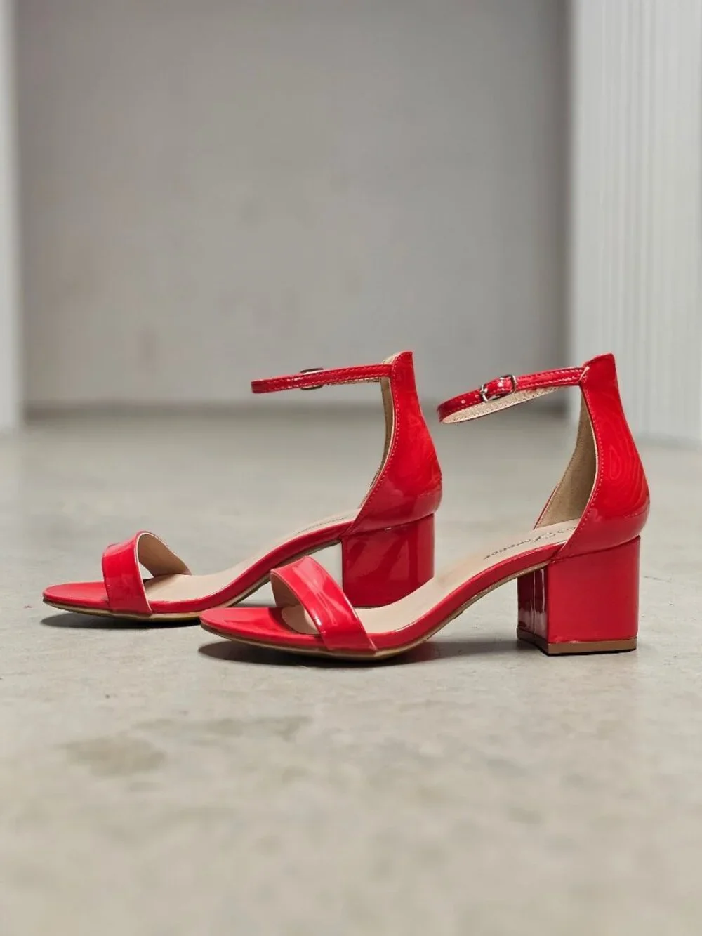 N/A these red