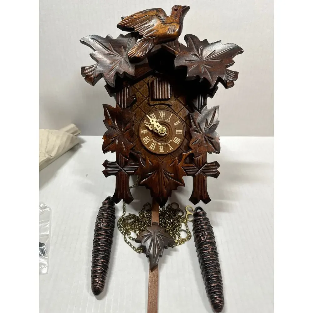Schwarzwalder Kuckucksuh Clock German Black‎ Forest Hand Carved - New Box Open