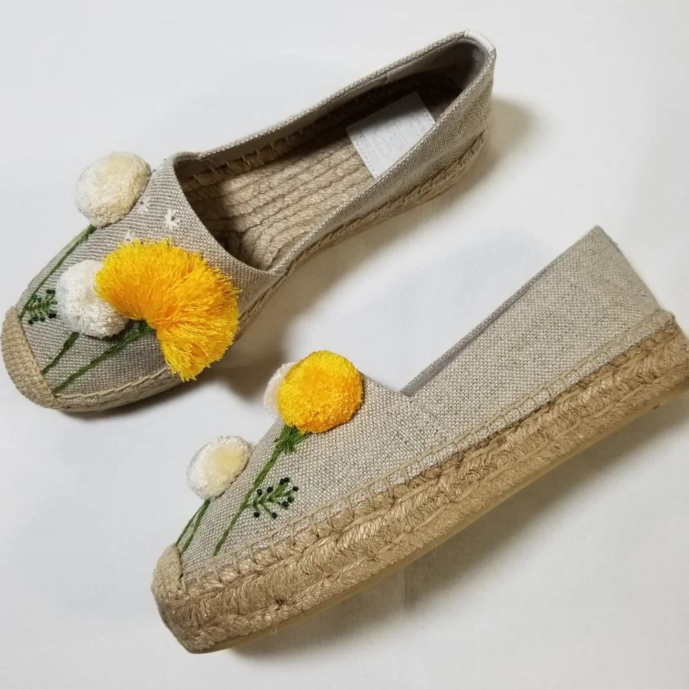 Tory Burch wear lily