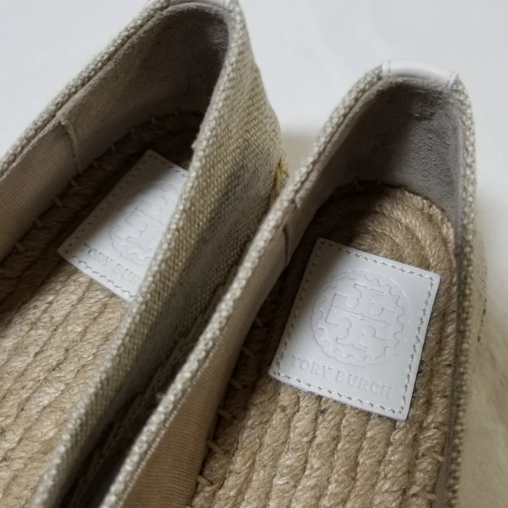 Tory Burch wear lily
