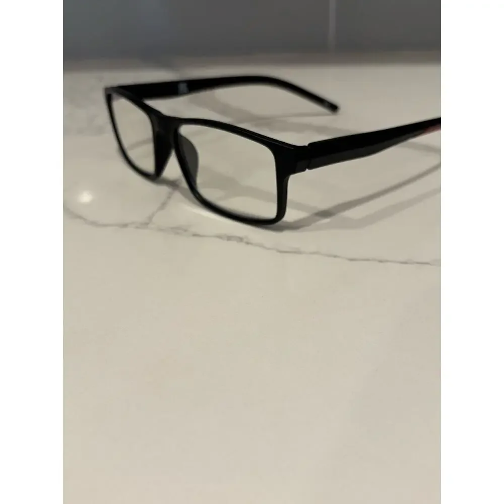 black +1 frames