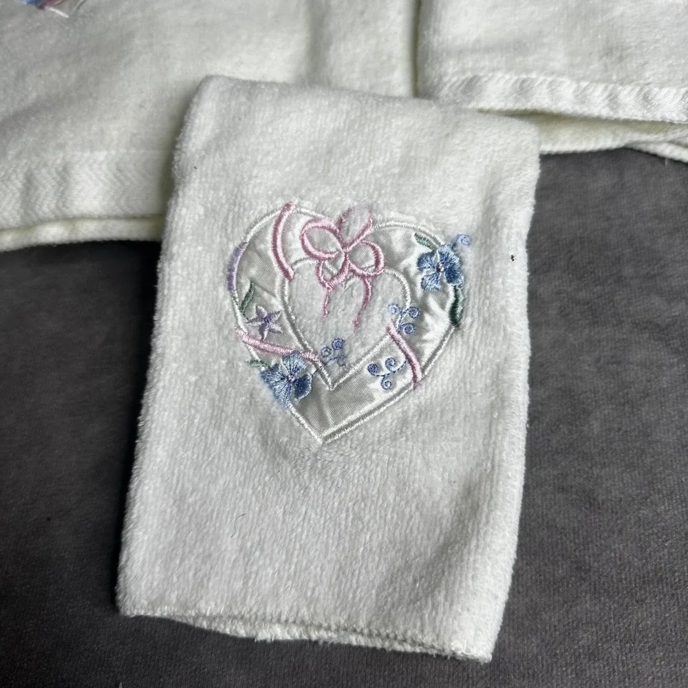N/A vintage piece