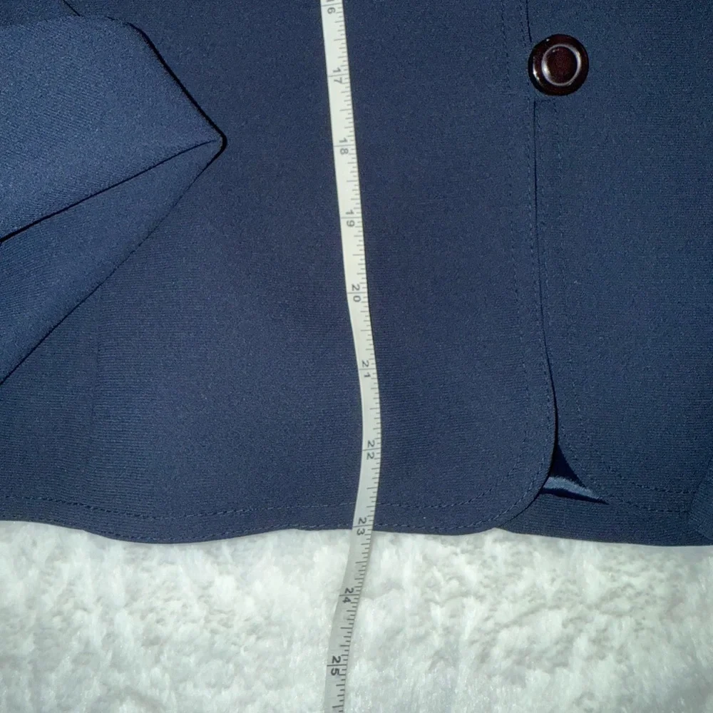Evan Picone elegant navy