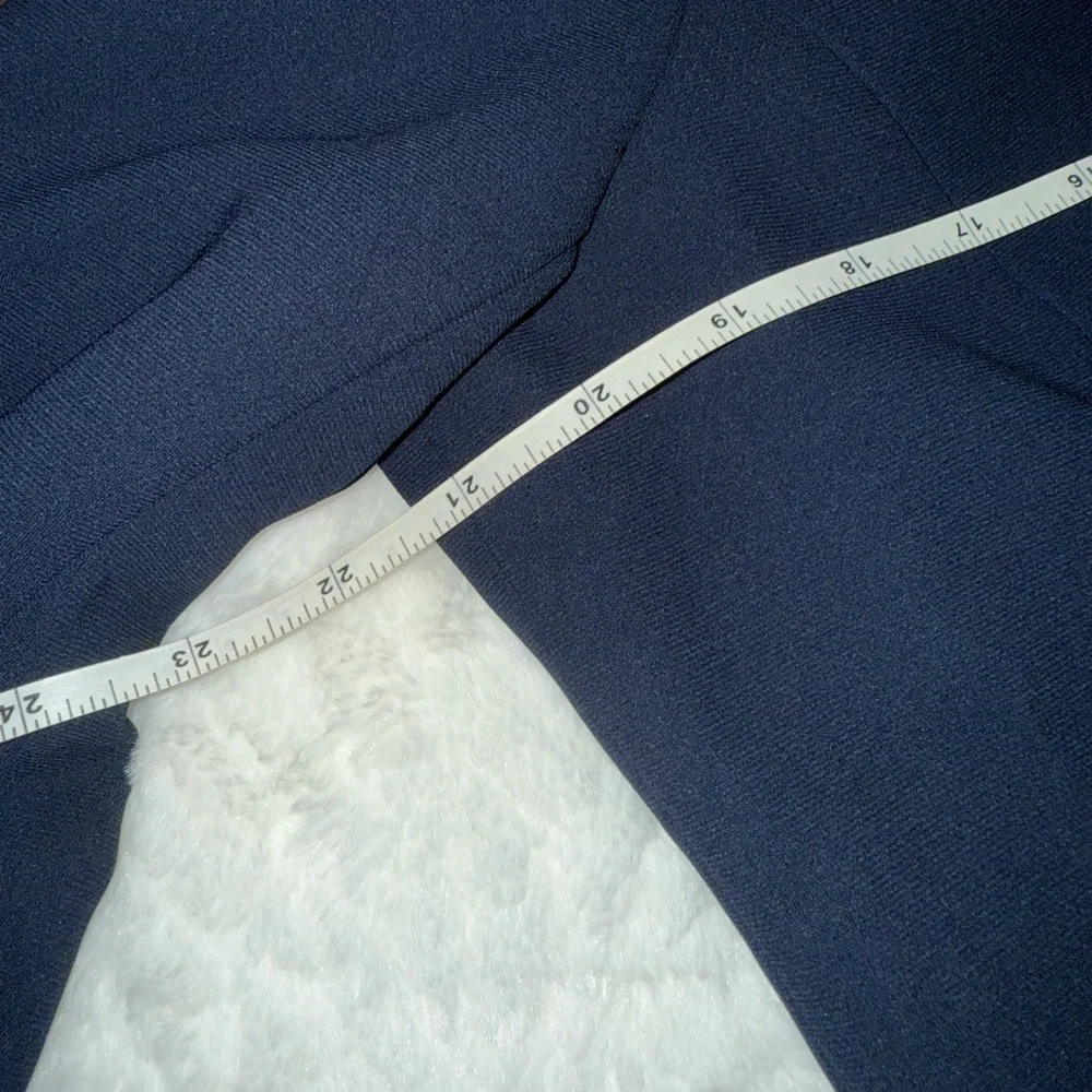 Evan Picone elegant navy