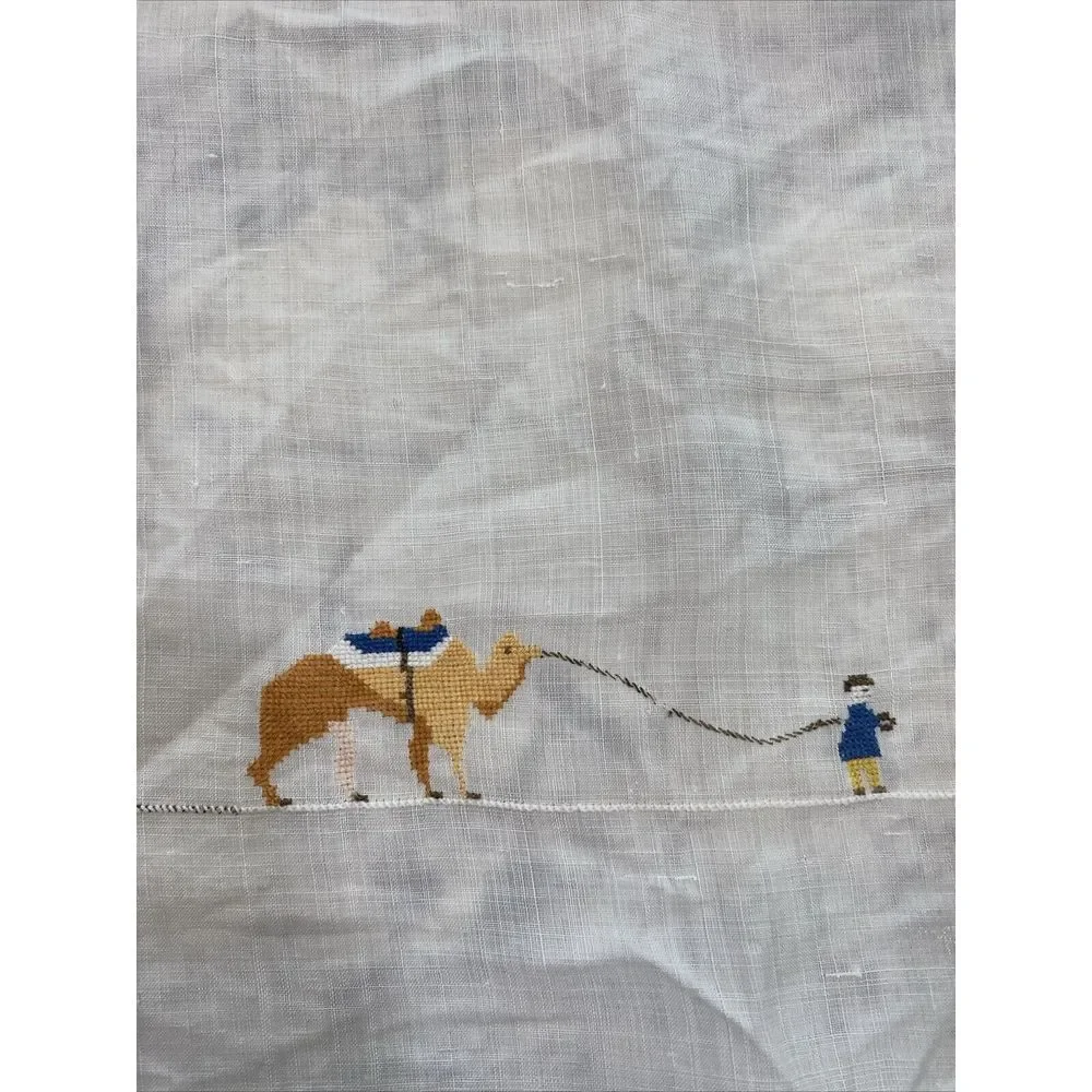 Vintage Hand Embroidered Cross Stitch Tablecloth Arabian camels Taj Mahal Read‎