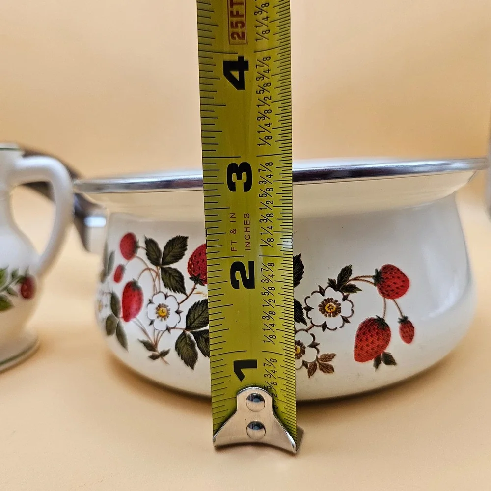 Sheffield Strawberries n‎ Cream Enamel Saucepan Pot with Creamer Pitcher Set