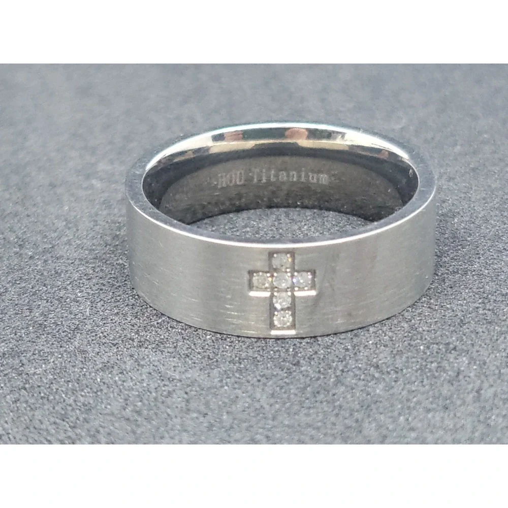 Mens Christian Titanium Ring With Diamond Jewel Cross Size 12 Large