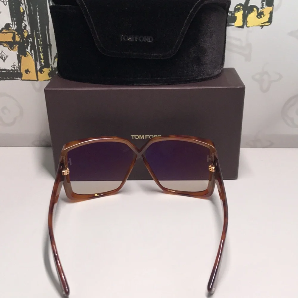 New Authentic Tom Ford Women's Gradient Brown Sunglasses TF1117 53p