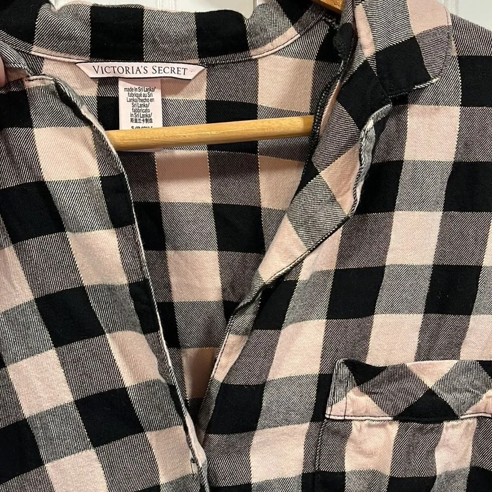 Victorias Secret vs black