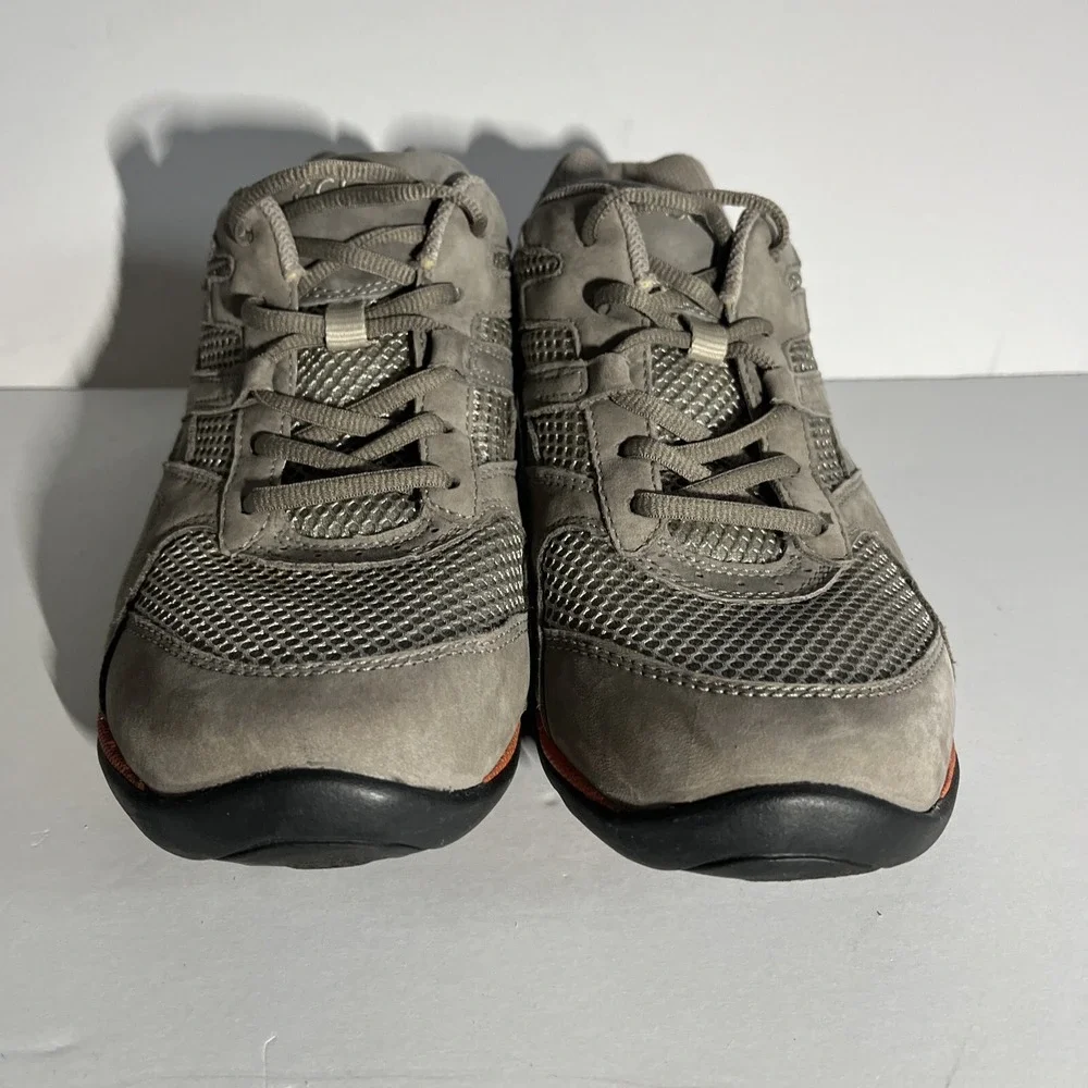 Ecco women receptor