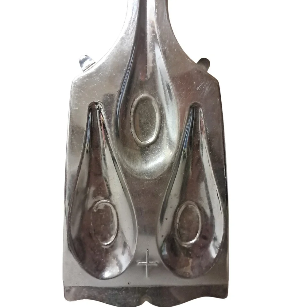 Spoonrest Vintage Metal Silver 3 Spoonrest Spots