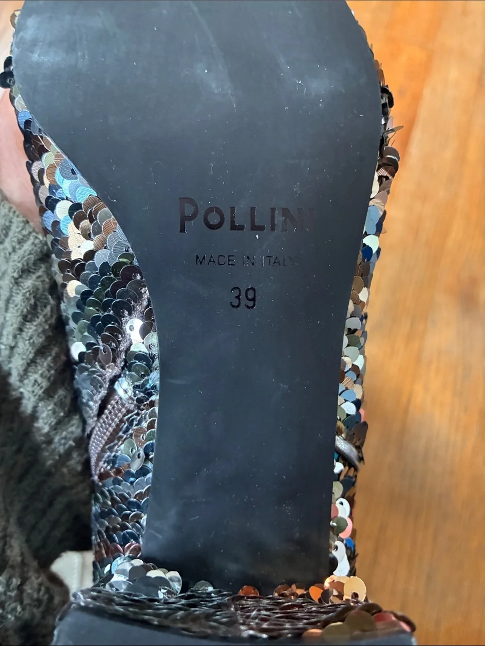 Pollini finish ankle shimmering