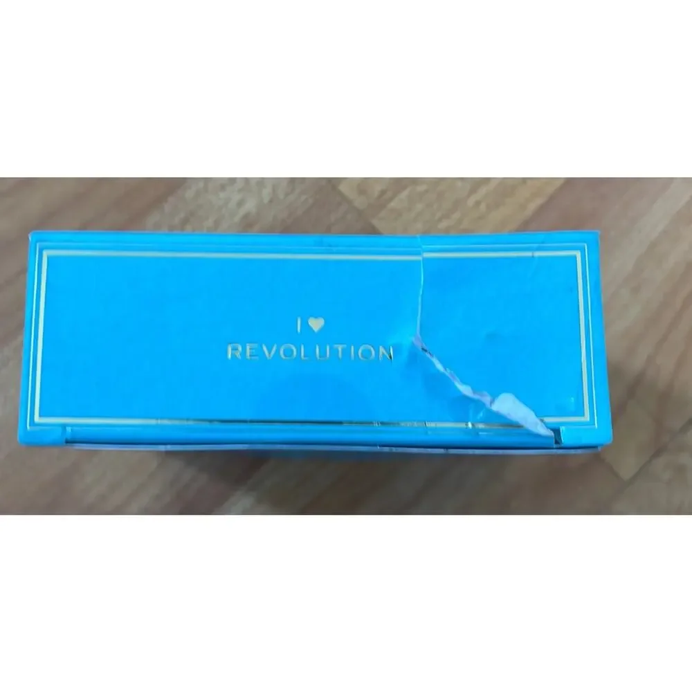 Makeup Revolution disney aladdin