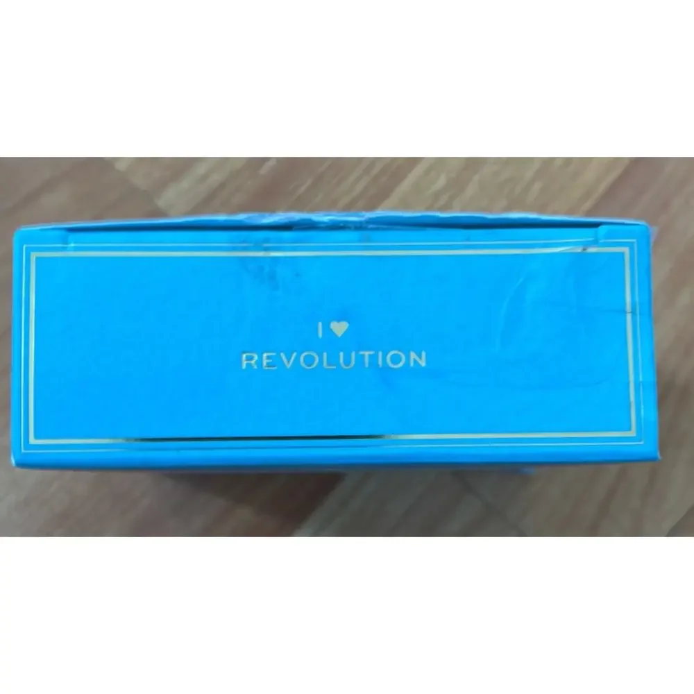 Makeup Revolution disney aladdin