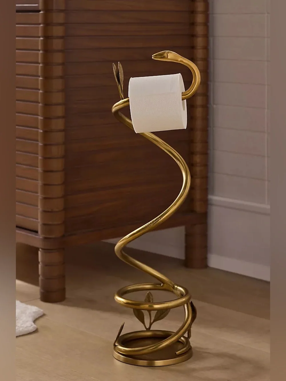 New Anthropologie Home Decor Serpentine Brass Standing Toilet Paper Holder Stand
