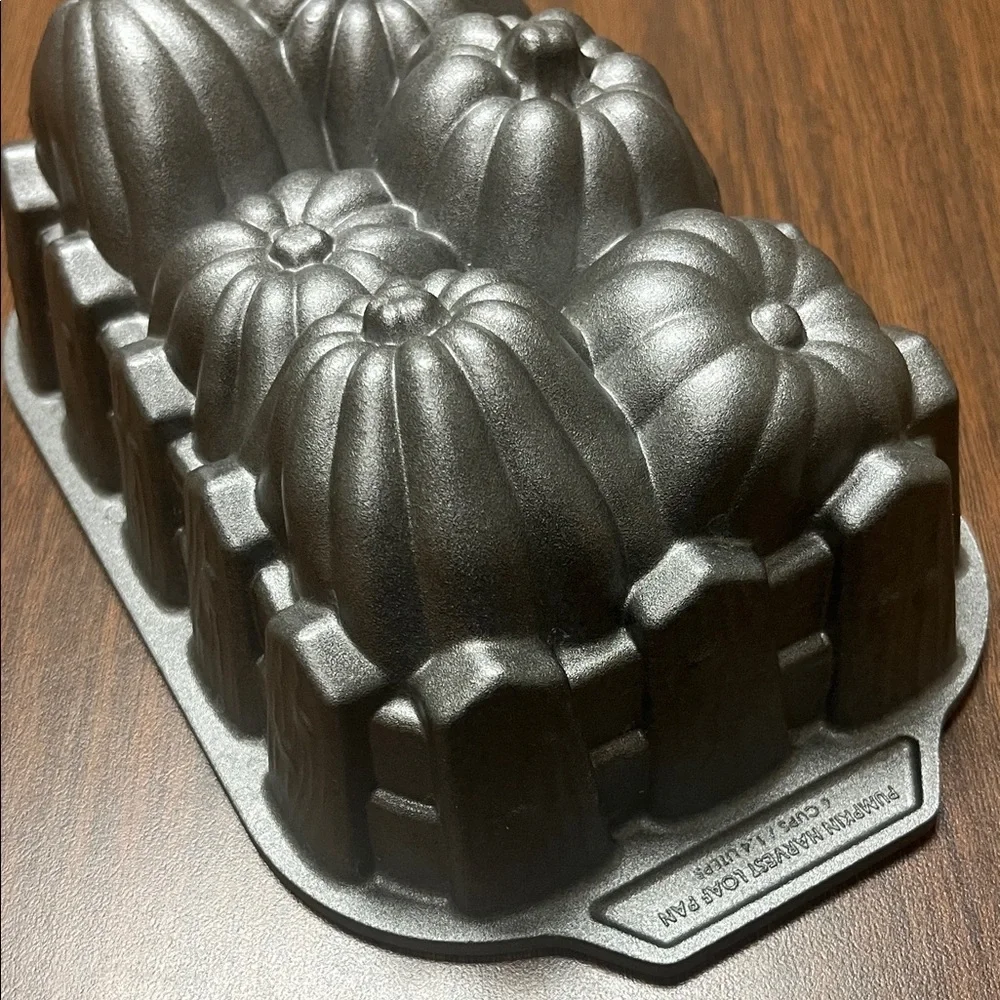 Nordic Ware bake charming