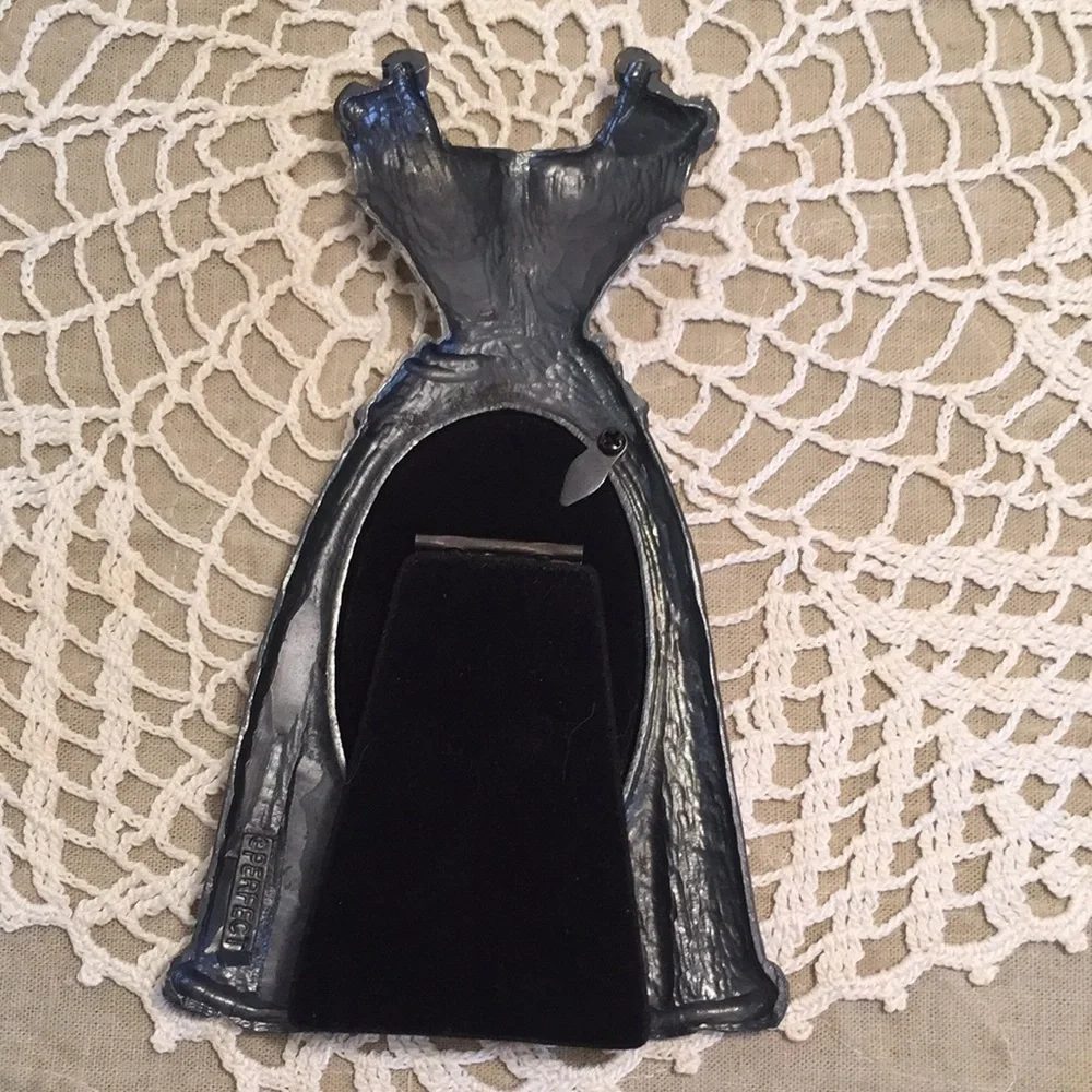 N/A victorian ballgown