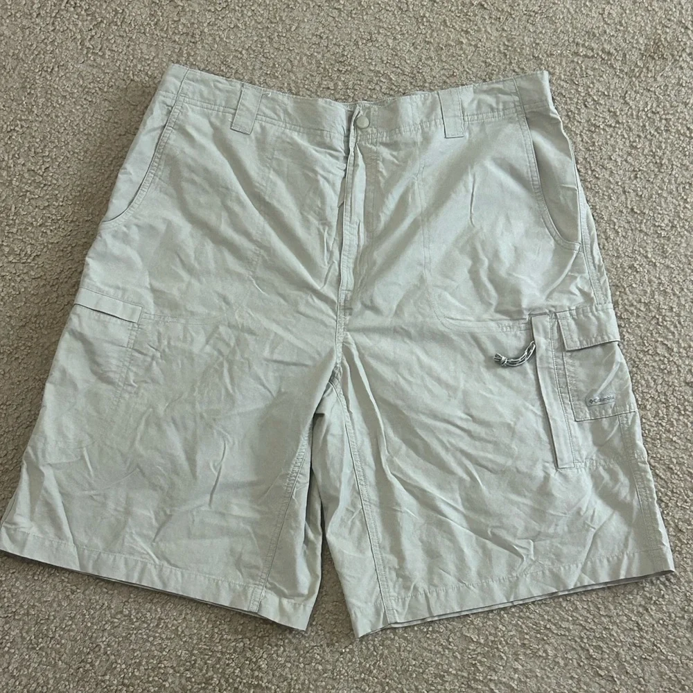 Columbia Sportswear Company pre owned