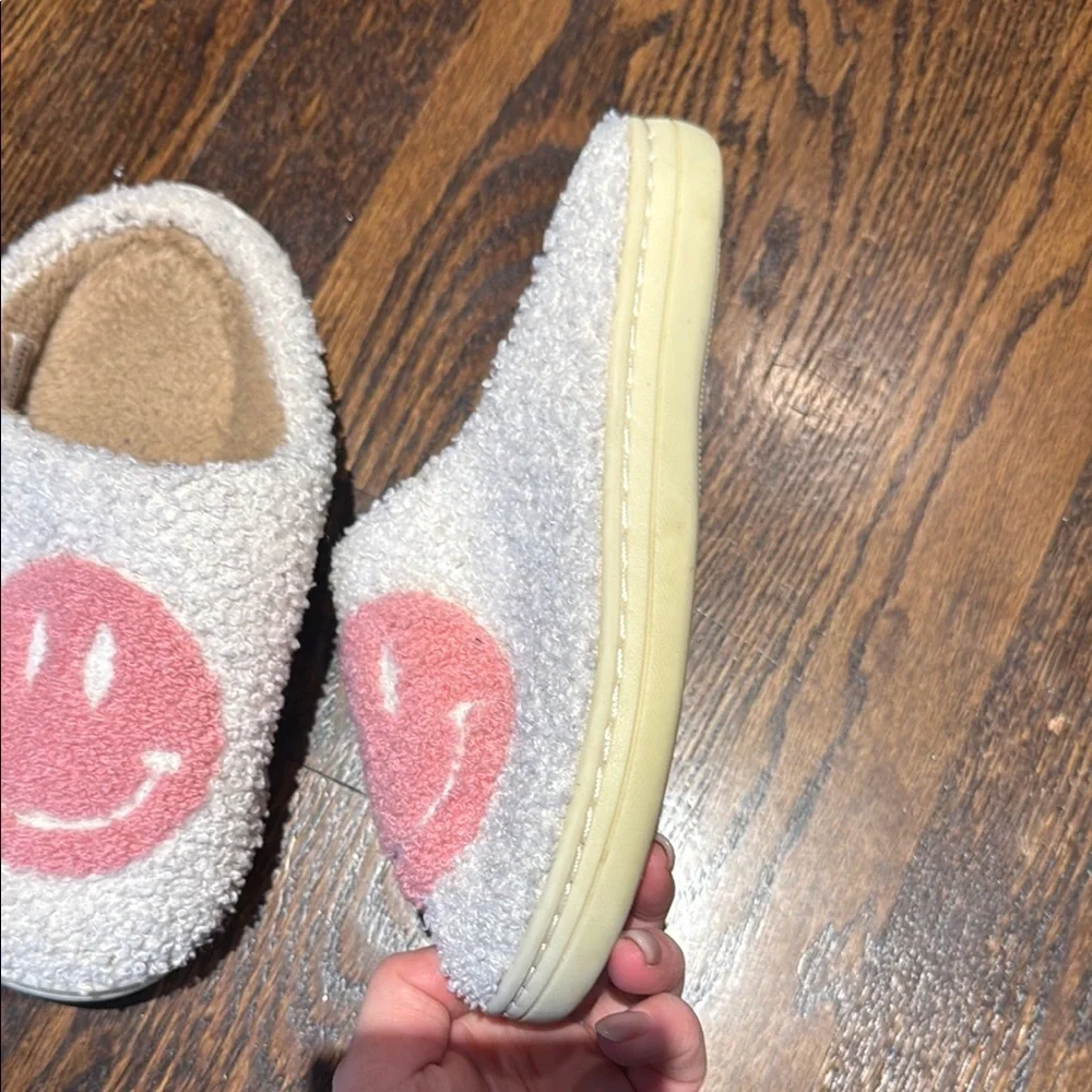 N/A soft slippers