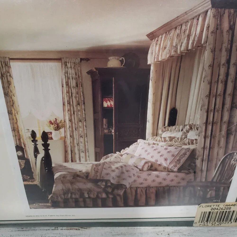 Laura Ashley nip laura