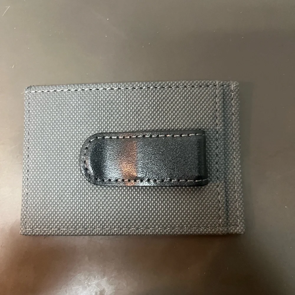 Izod gray card