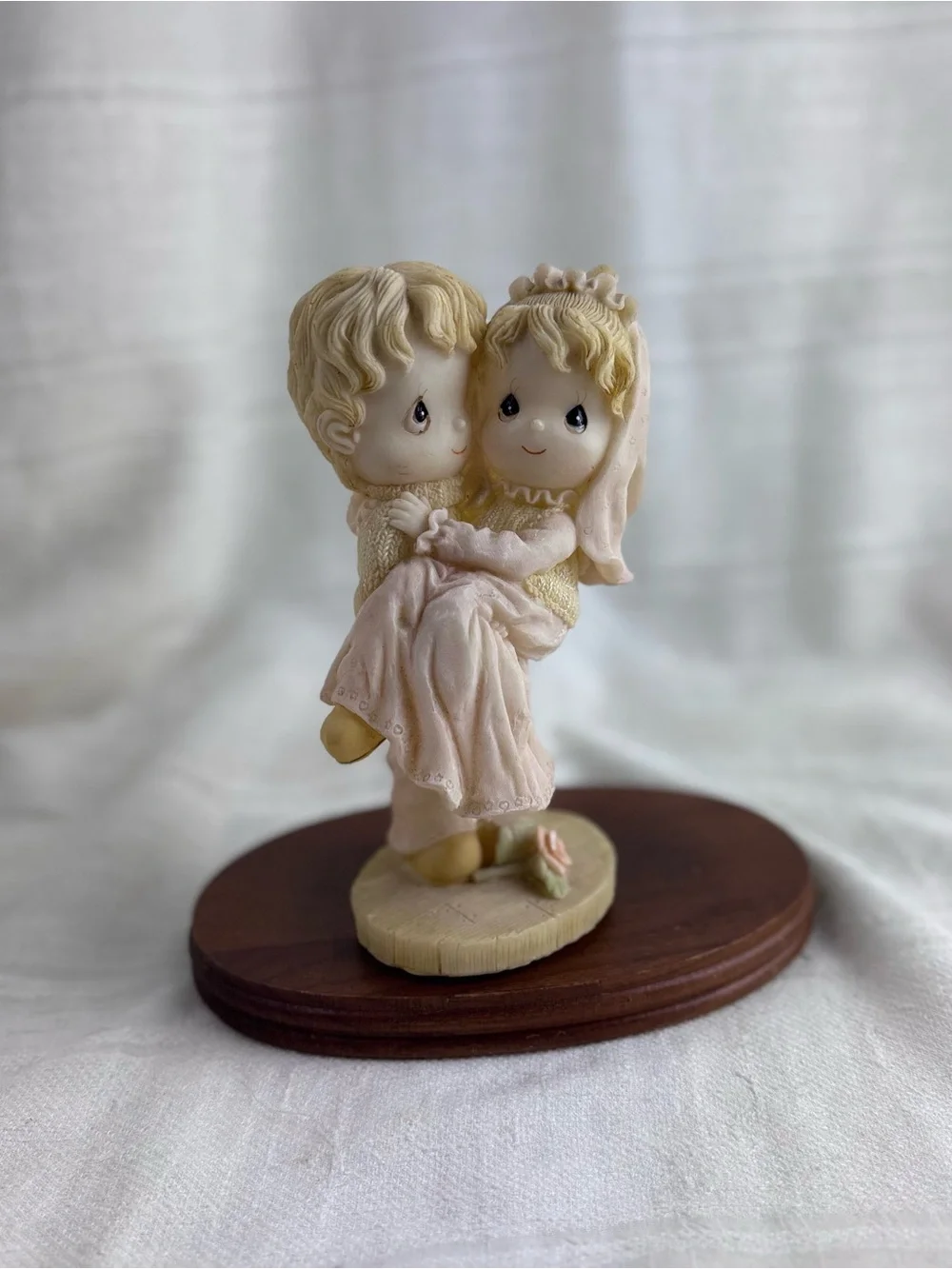 Enesco wedding couple