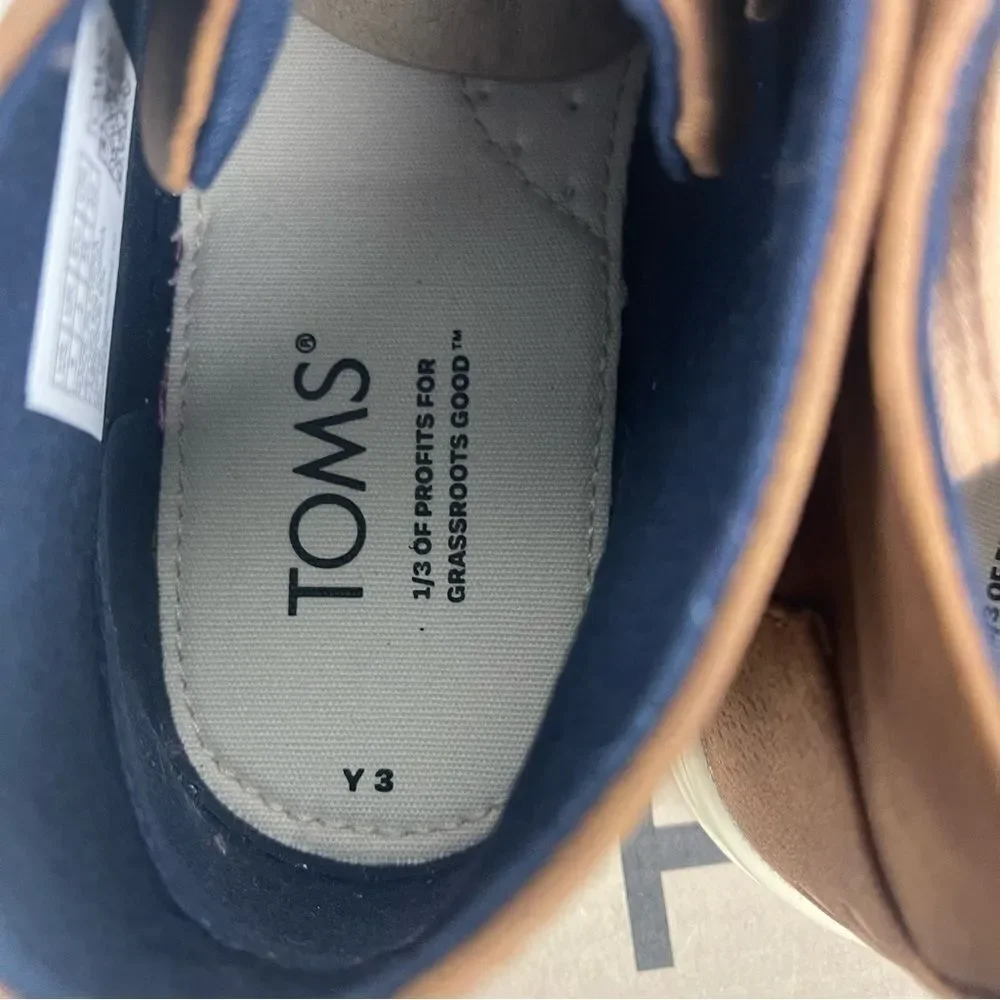 Toms brand new