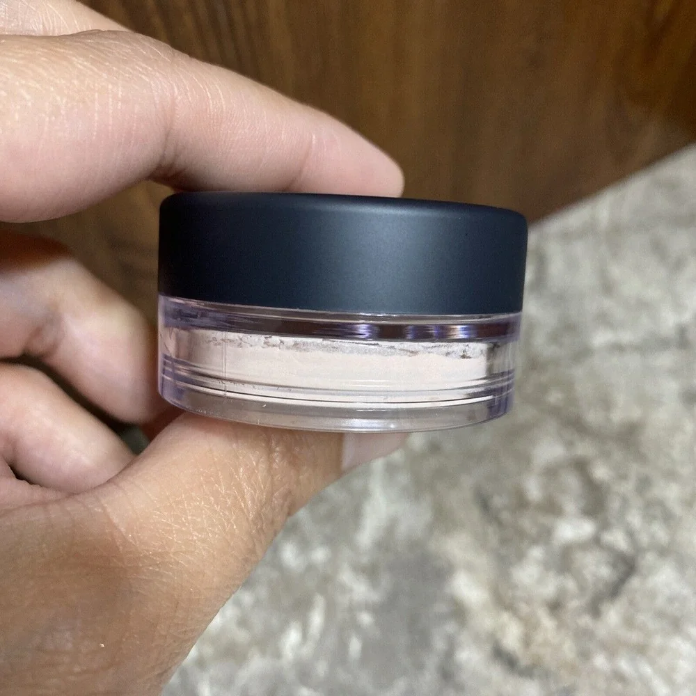 bareMinerals reposhing this