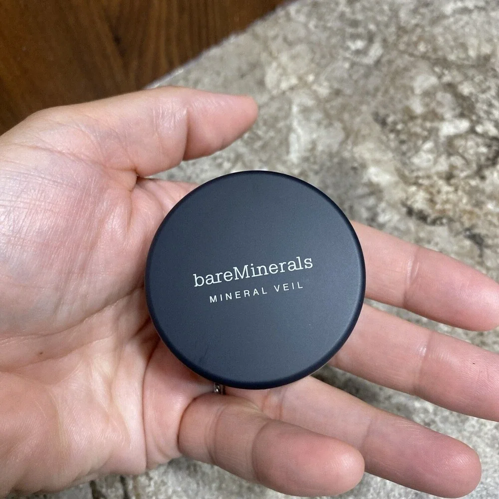 bareMinerals reposhing this