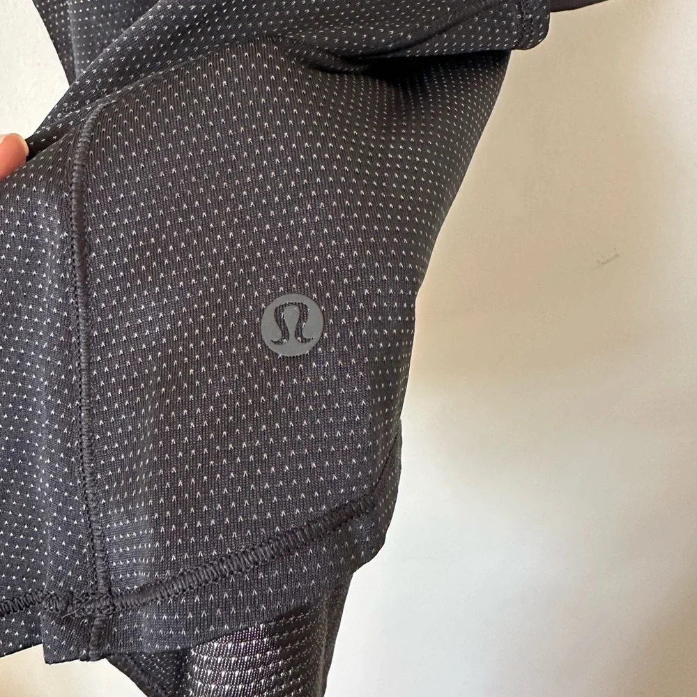 Lululemon Pushing Limits Tank Top In Black Size 6