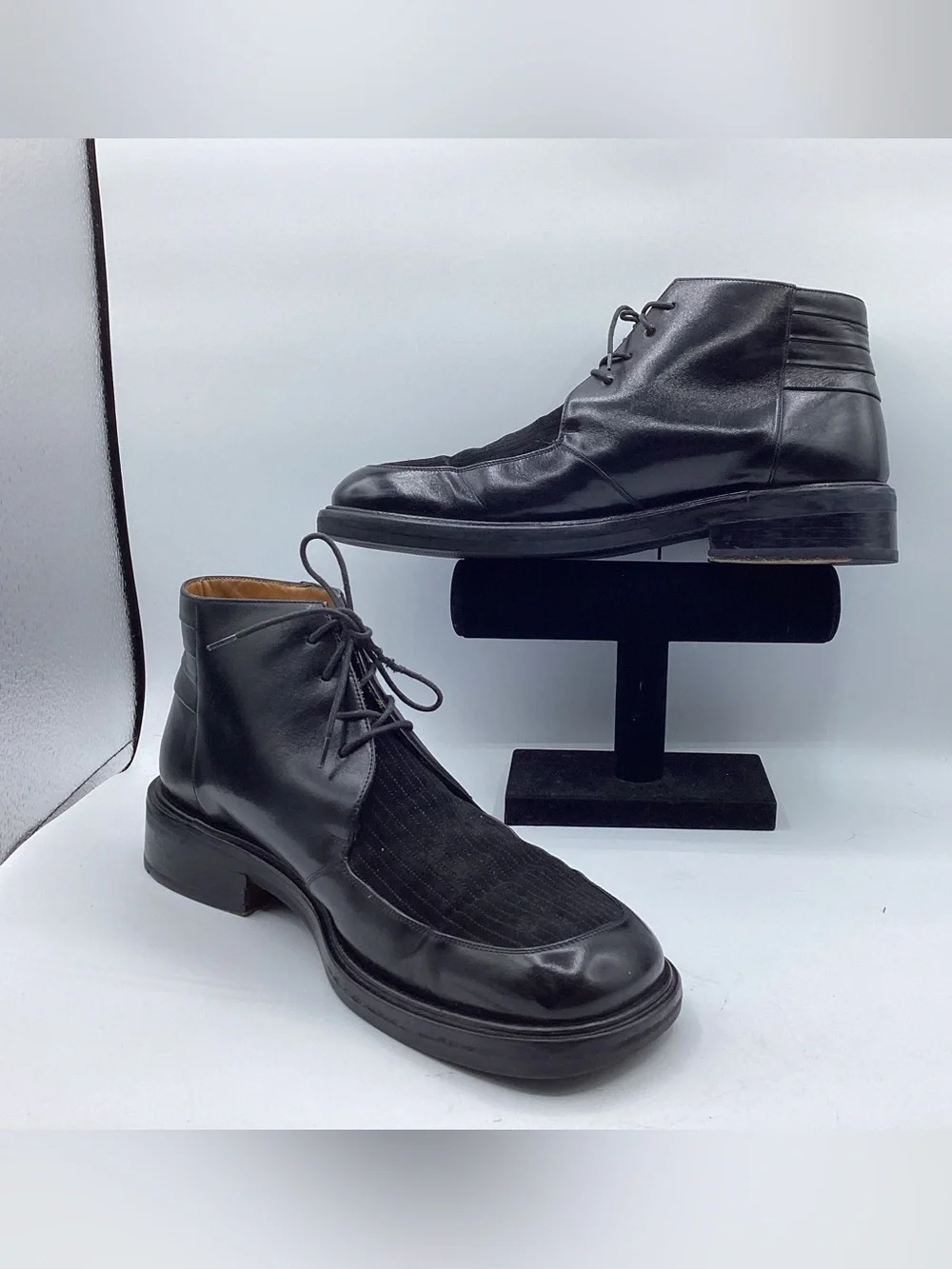 Mezlan Spain Men's Black Leather Mixed Media Square Toe Chukka Boots Size 9M⁠