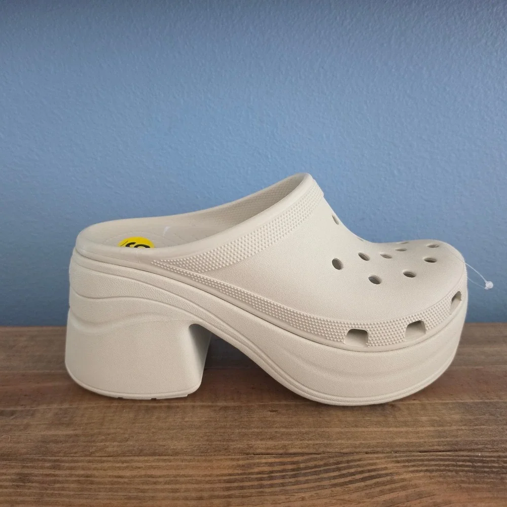 CROCS size platform