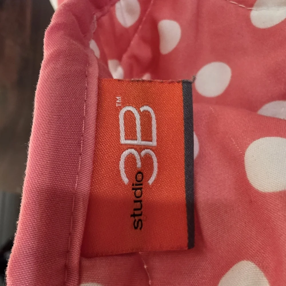 Studio 3B Jasmine Reversible Coral Scallop & Polka Dot Twin Quilt