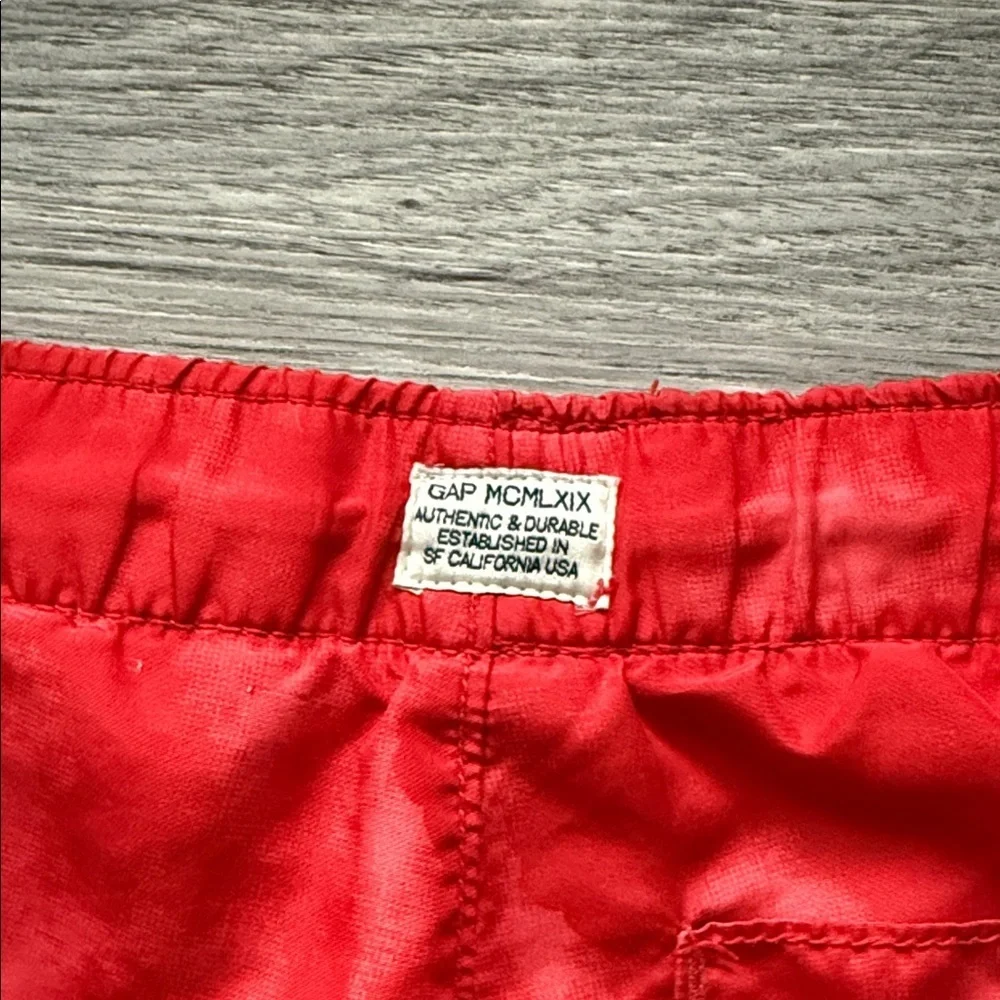 Gap Kids Red Floral Board Shorts Size (4/5) XS